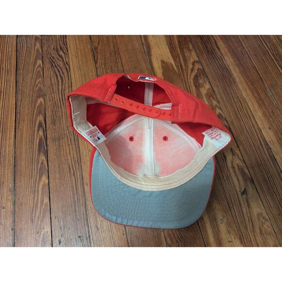 New Era VTG St Louis Cardinals Red Snapback Hat in good condition. - Picture 3 of 6